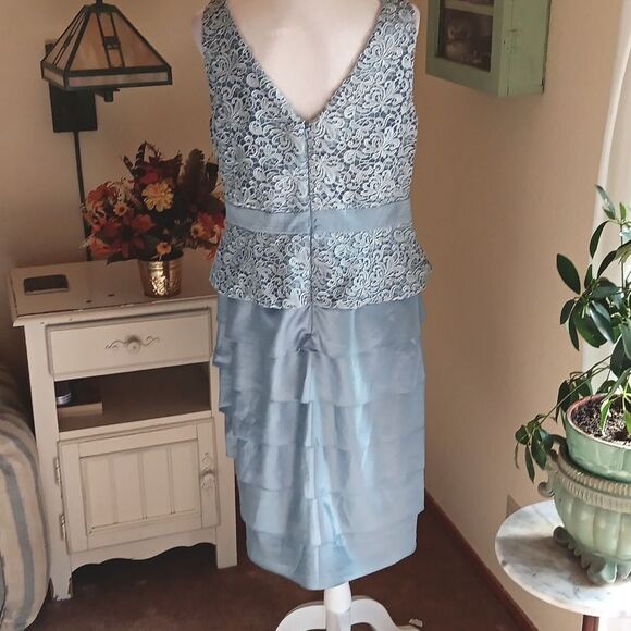 Adrianna Papell Occasions Dressy Dress. Soft Girl, Quiet Elegance, Two-Piece - Picture 10 of 16